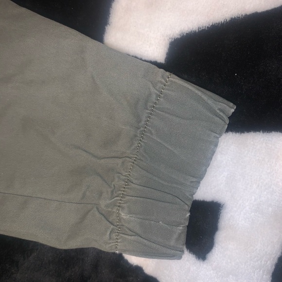 Men’s Khaki Jogger Pants - Picture 2 of 5